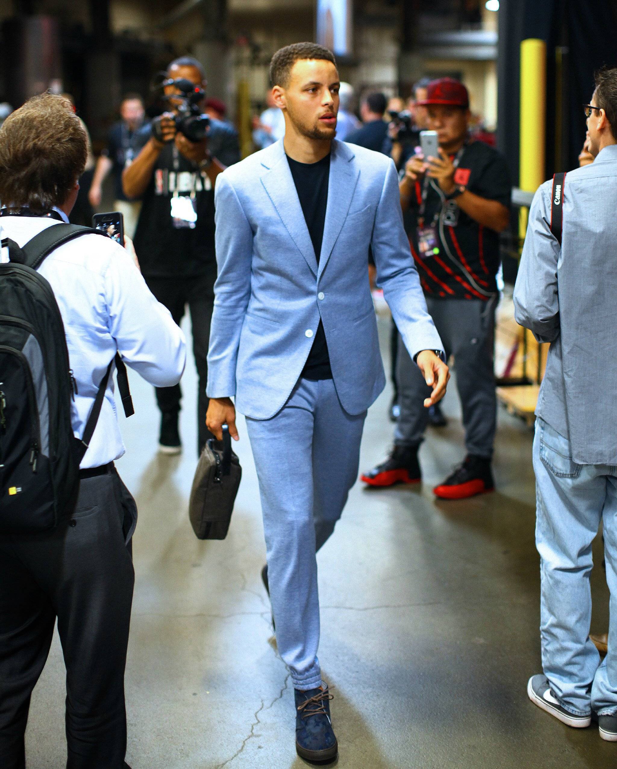 欧冠淘汰赛前瞻：拜仁主场迎战切尔西,（欧冠淘汰赛焦点战：拜仁主场对决切尔西）