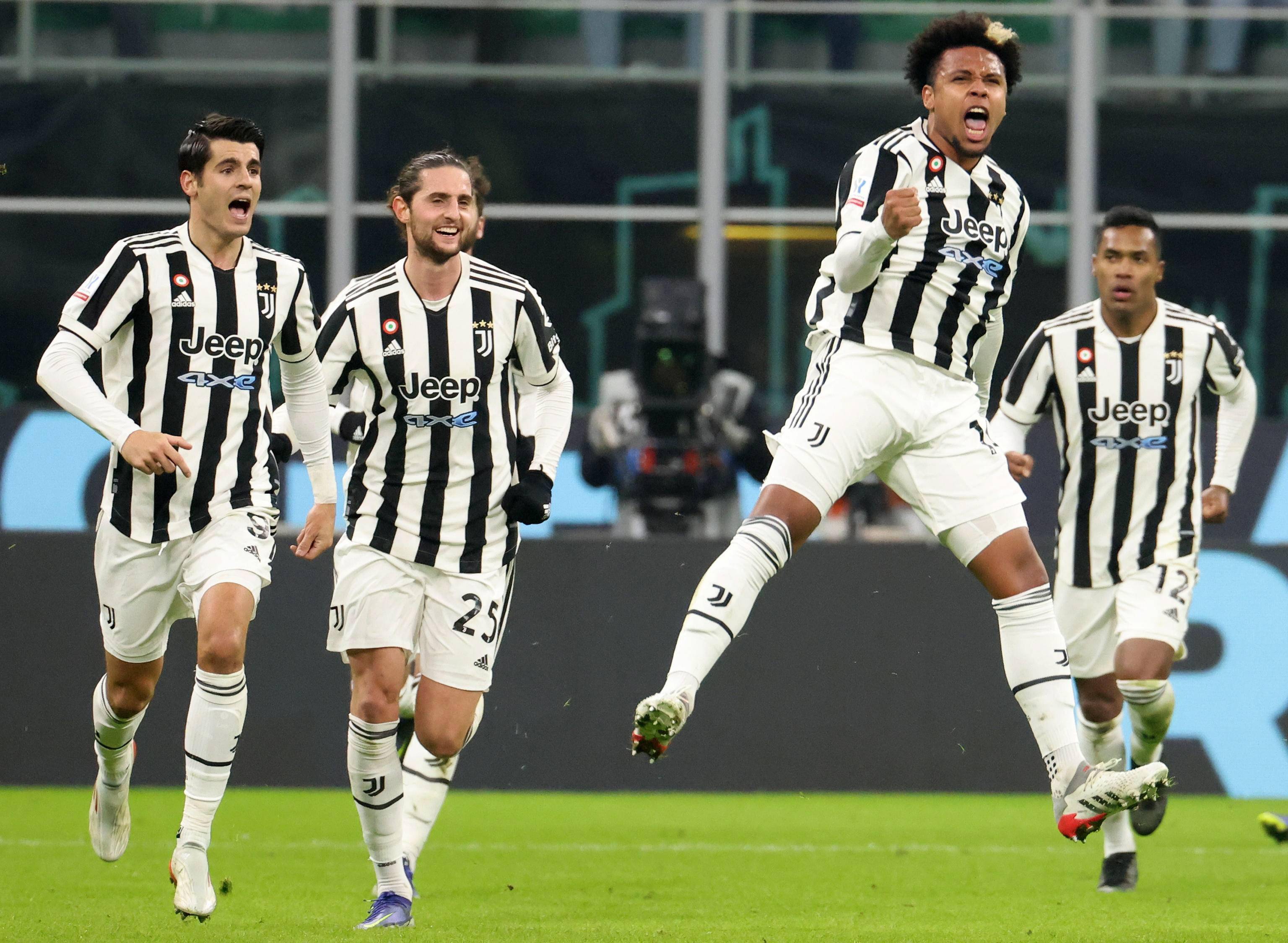 23.34岁，巴萨客战赫罗纳首发平均年龄创队史95年来最低纪录（巴萨客战赫罗纳首发平均年龄仅23.34岁，创队史近95年最低纪录）