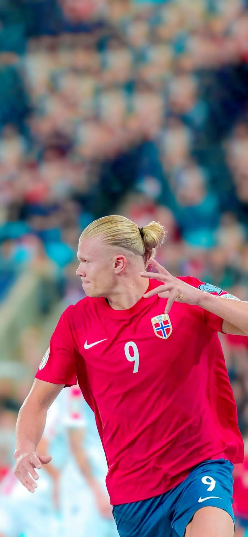 卡什：夏窗我收到好几份报价，但我就想留在维拉，我喜欢这里（卡什：夏窗收到多份报价仍选择留在维拉，我很喜欢这里）