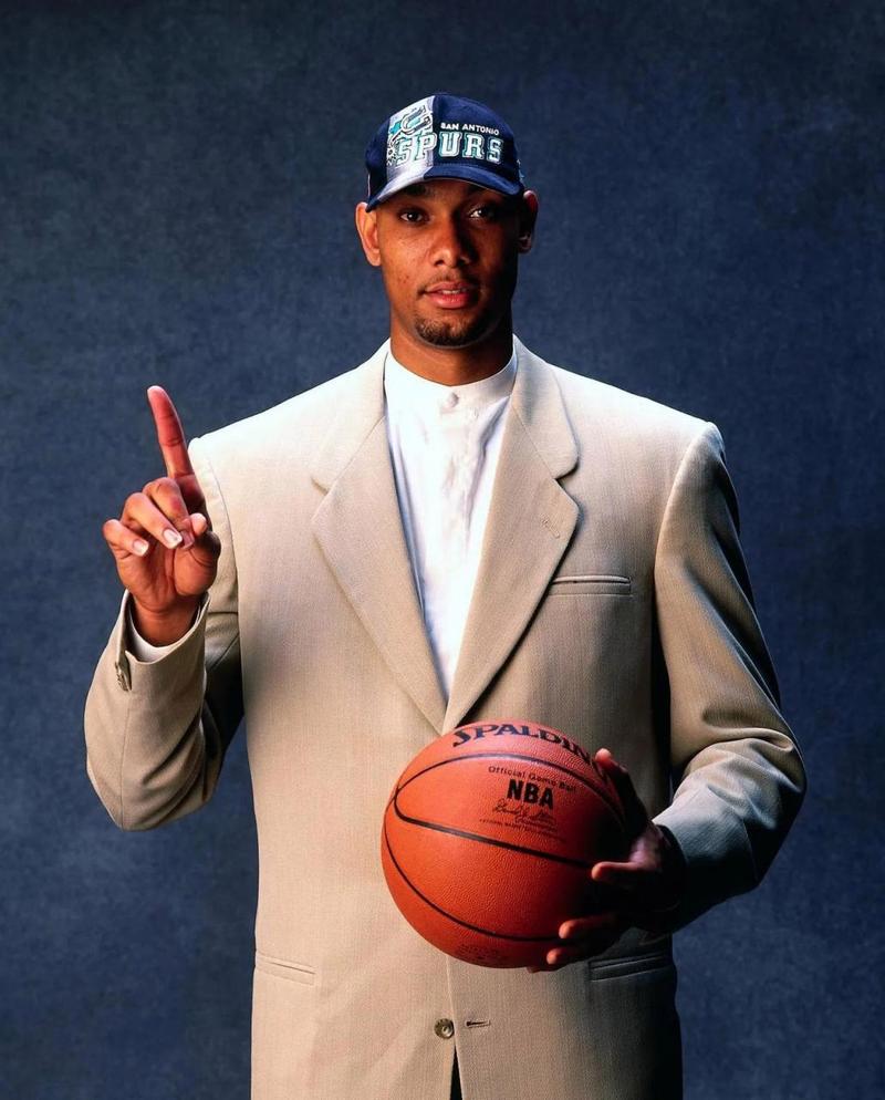 NBA：湖人加时不敌掘金 詹姆斯空砍准三双（NBA：湖人加时惜败掘金 詹姆斯准三双难救主）