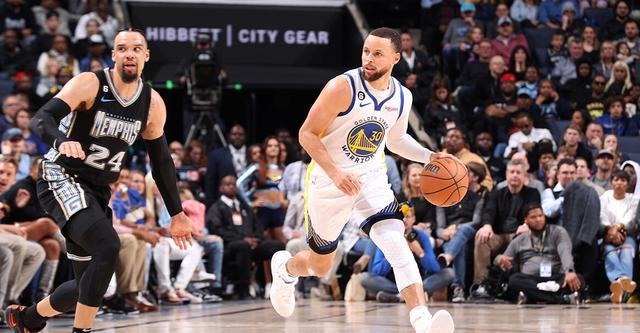 马卡：阿隆索安排多名青训和一线队训练，其中包括雷耶斯儿子（马卡：阿隆索召集多名青训球员与一线队合练，雷耶斯之子在列）