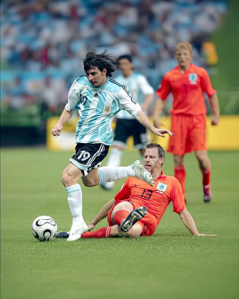 这次换防直接被晃倒（换防瞬间被晃倒）