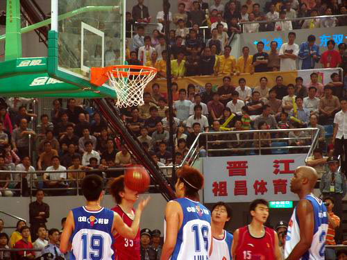 每日邮报：罗本开启板式网球职业生涯，今年8月拿到首个积分（每日邮报：罗本转战板式网球职业赛，8月斩获首个积分）